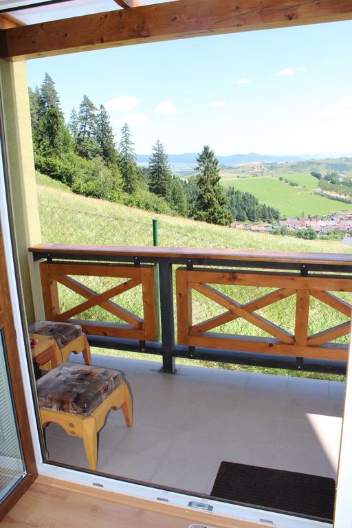 Pine Wood Apartment Vyšné Ružbachy Habitación foto